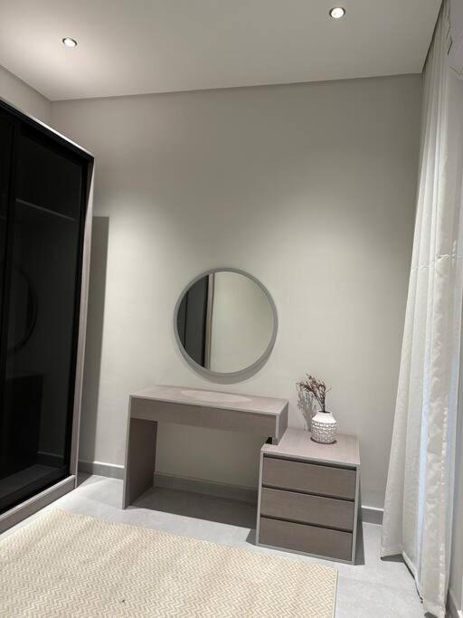 Modern Complex Apartment, Self-check In Riyadh